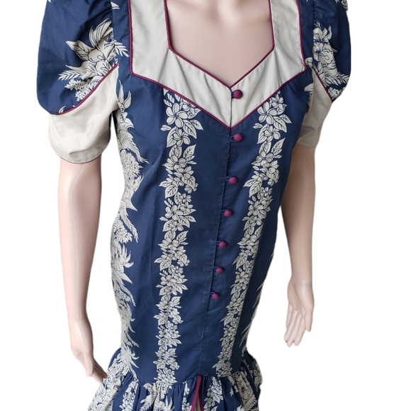 Yen's Vintage Hawaiian MuMu Dress - Picture 4 of 10